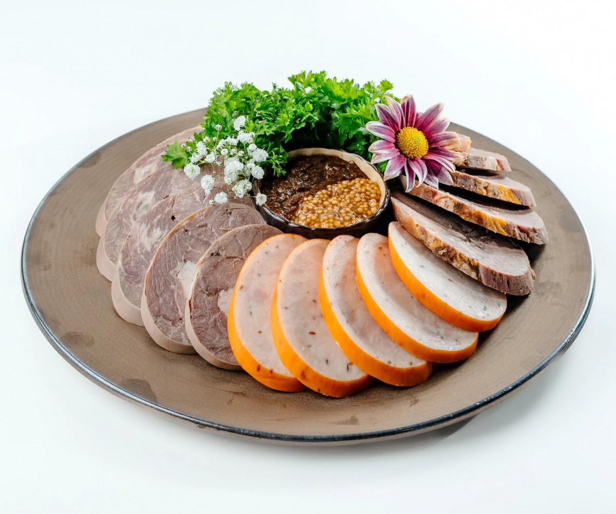 Мясное ассорти