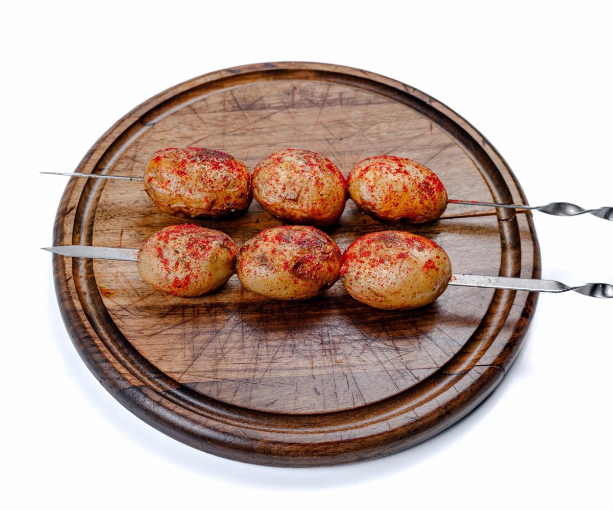 Картофель на мангале