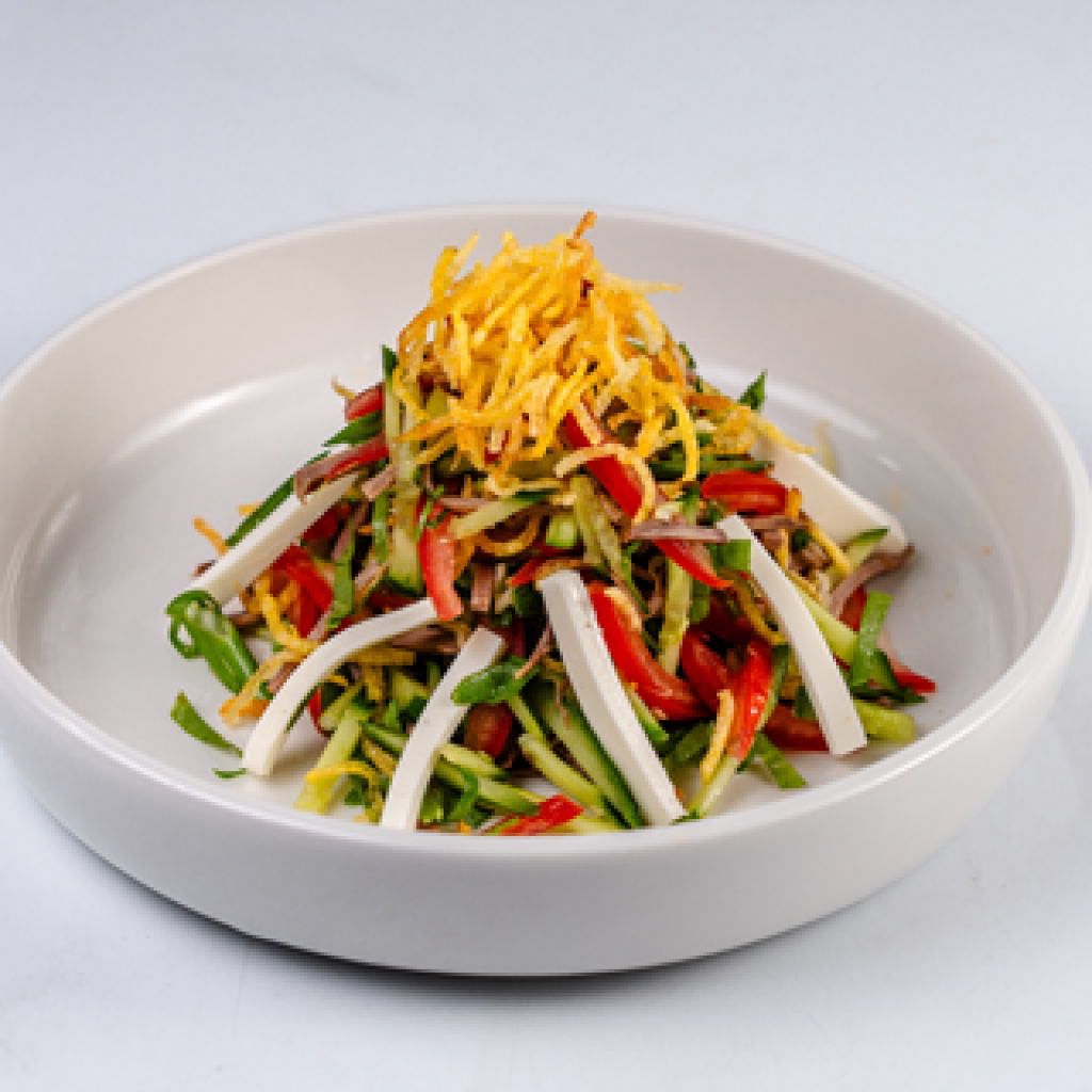 Салат "Мажнунтол"