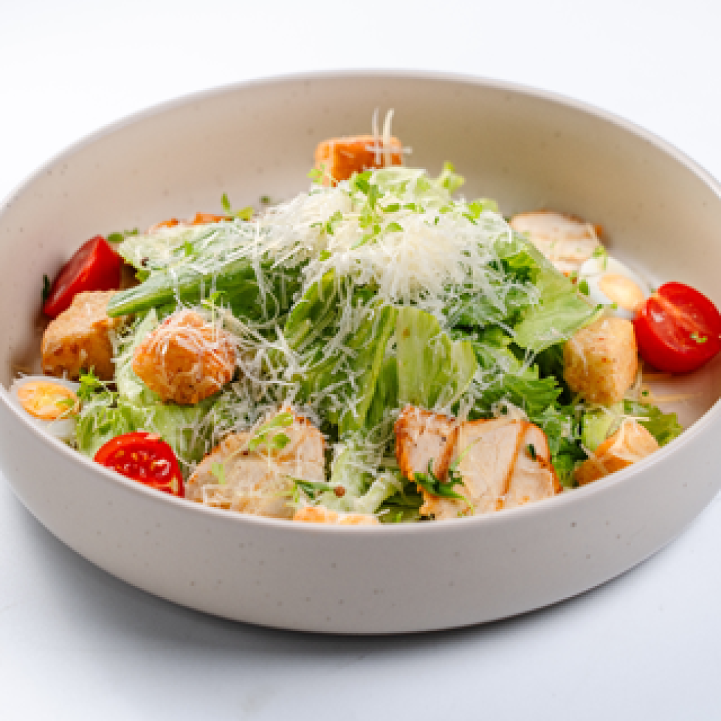 Салат "Цезарь с курицей"